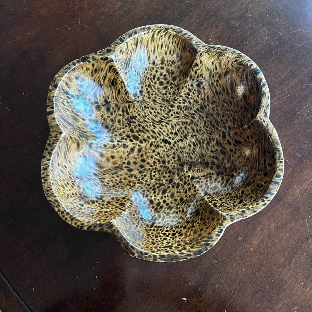 Mango Wood Speckled Bowl for Salad or Chips! - Picture 2 of 13